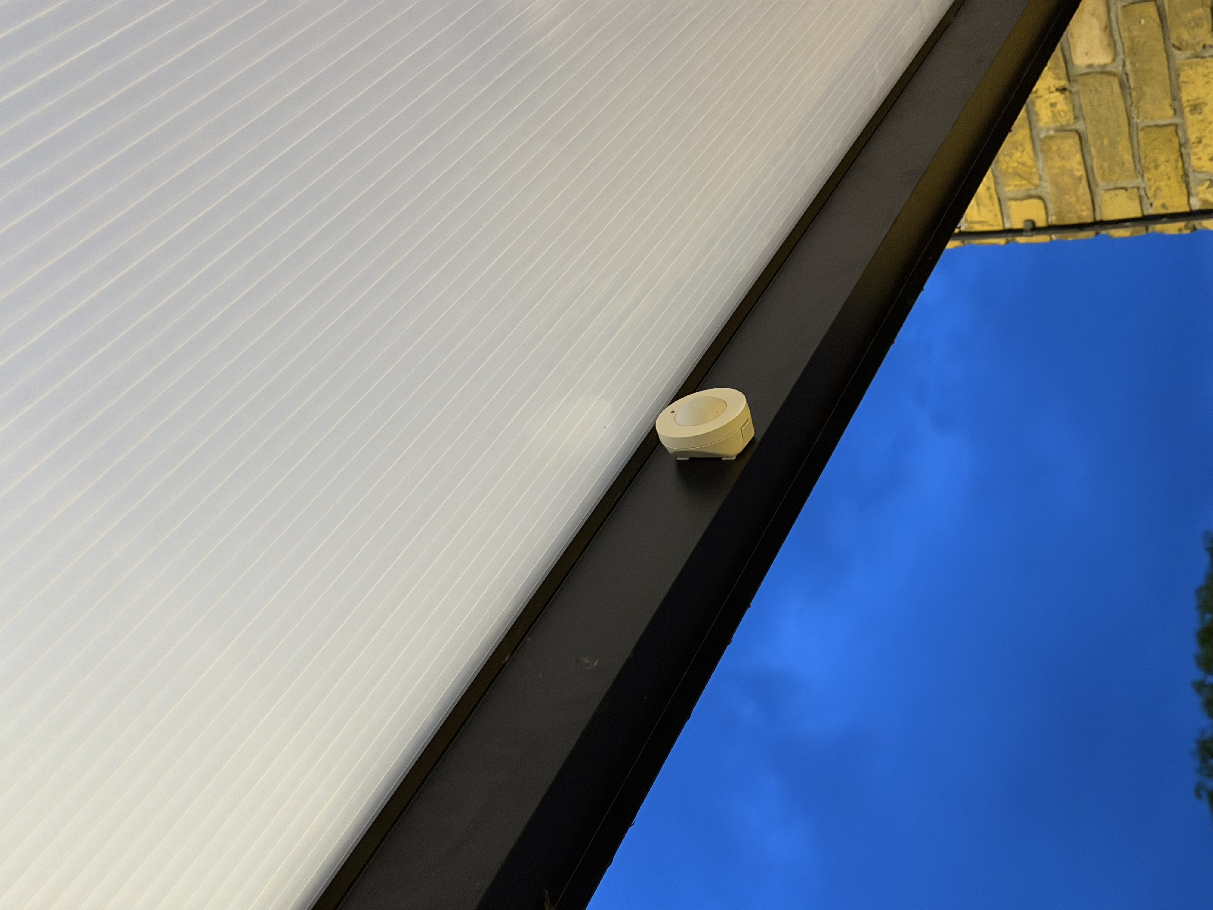 Draadloze bewegingssensor voor de carportverlichting